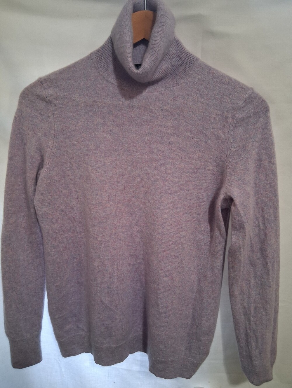 Luxury Talbots 100% Cashmere Sweater Size Lp Violet Lavender Pullover Turtleneck